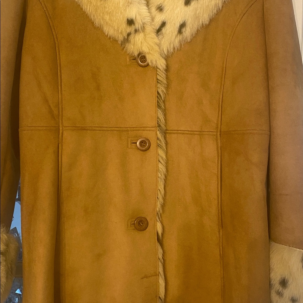 Coat with Spotted Fur Trim - Tan Brown - Picture 4 of 7